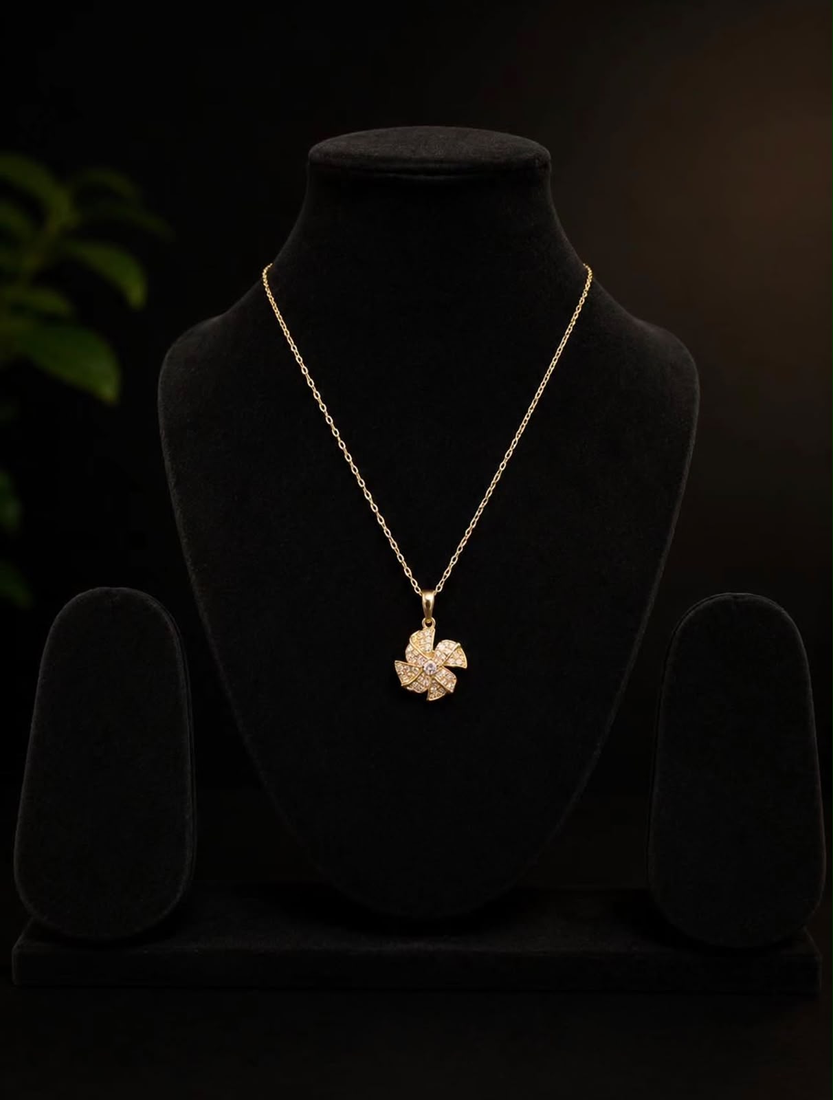 The Fleur Pendant, view 2